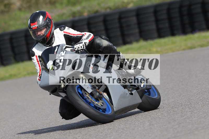 /Archiv-2023/06 10.04.2023 Moto Club Anneau du Rhin/Blanc-Novice/132